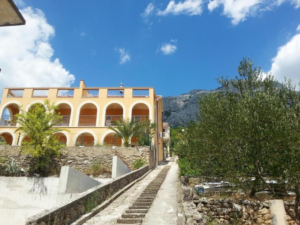 布雷拉Hacienda Valmare公寓 外观 照片